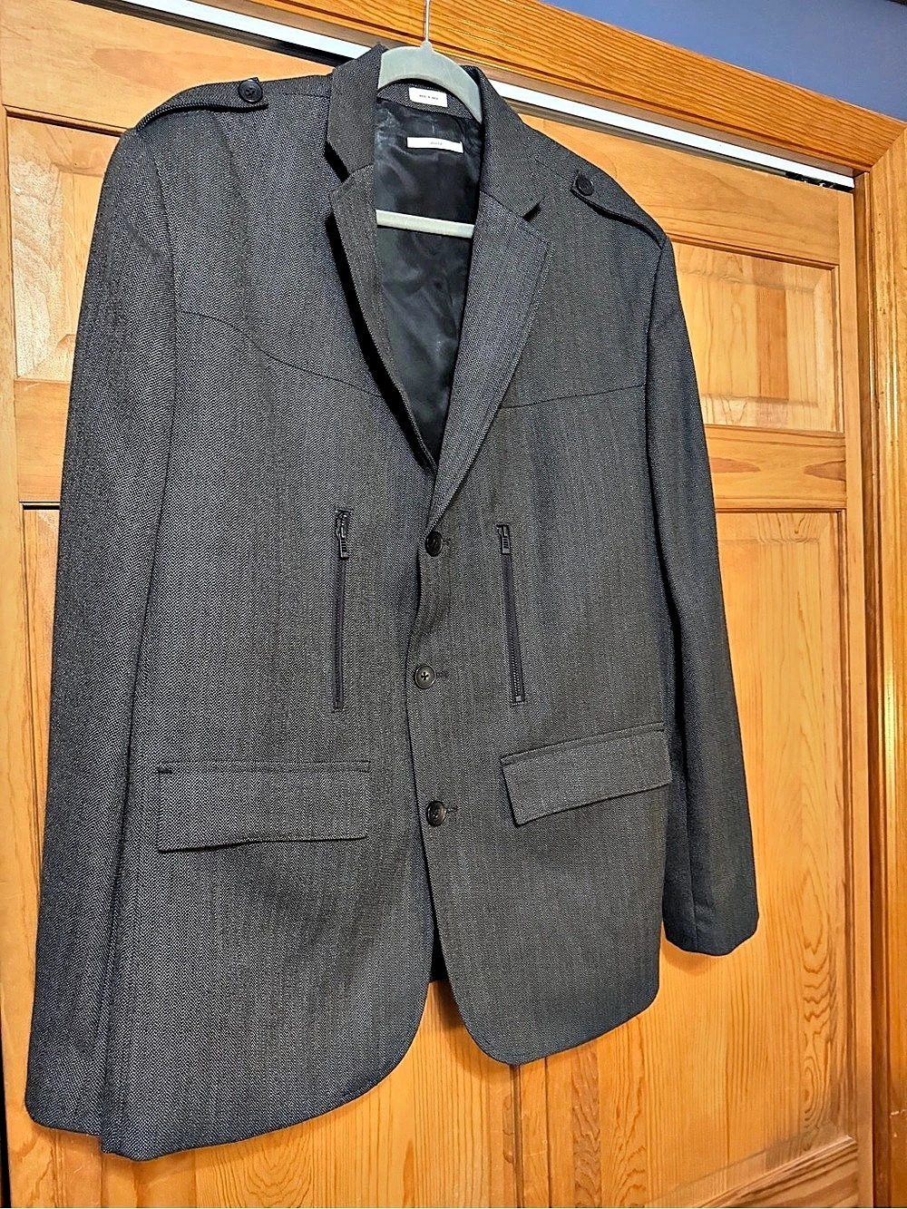Calvin Klein Men's Textured Blazer in Gray XL Like New
